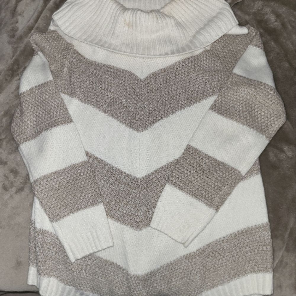 APT 9 mock neck sweater
